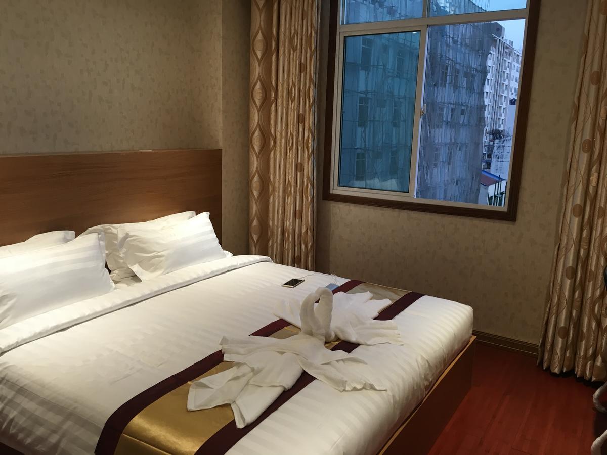 Sky Hotel Chinatown Rangun Kültér fotó