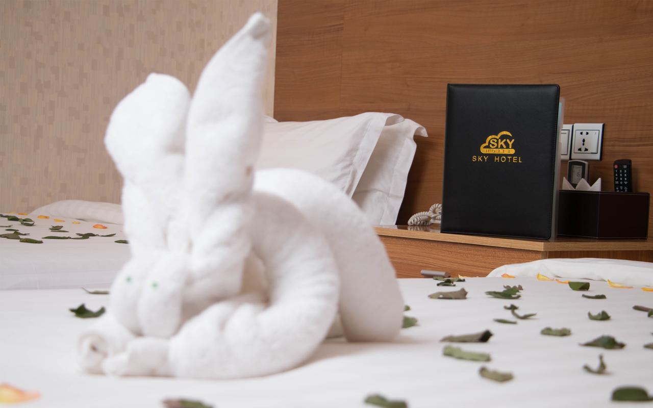 Sky Hotel Chinatown Rangun Kültér fotó