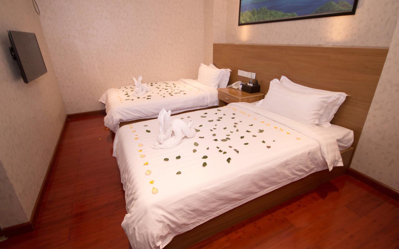 Sky Hotel Chinatown Rangun Kültér fotó