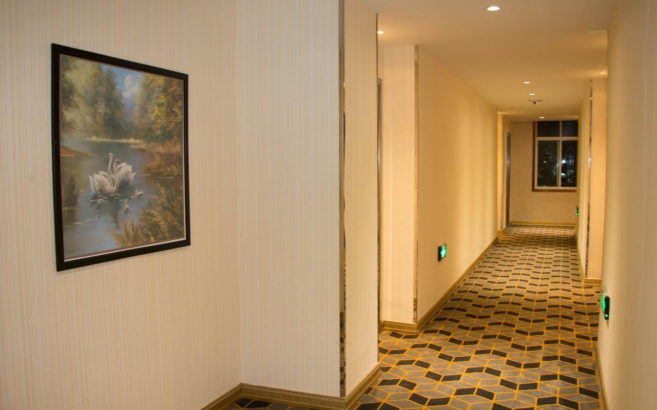 Sky Hotel Chinatown Rangun Kültér fotó