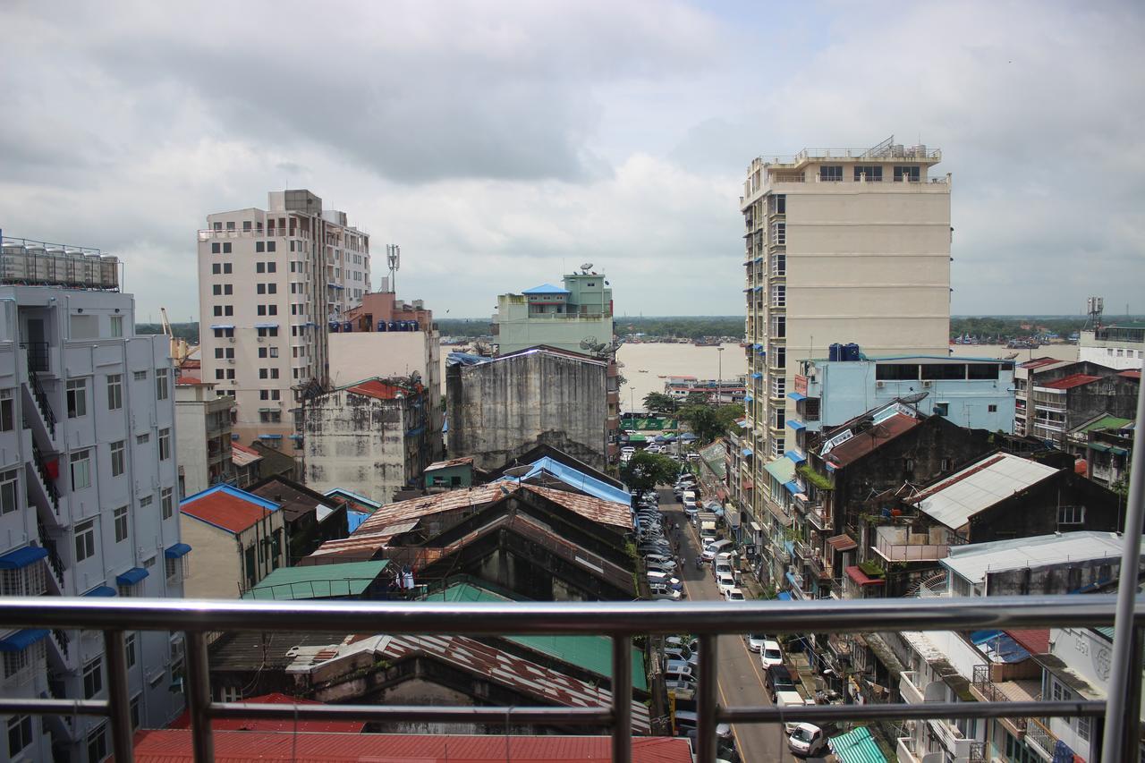Sky Hotel Chinatown Rangun Kültér fotó